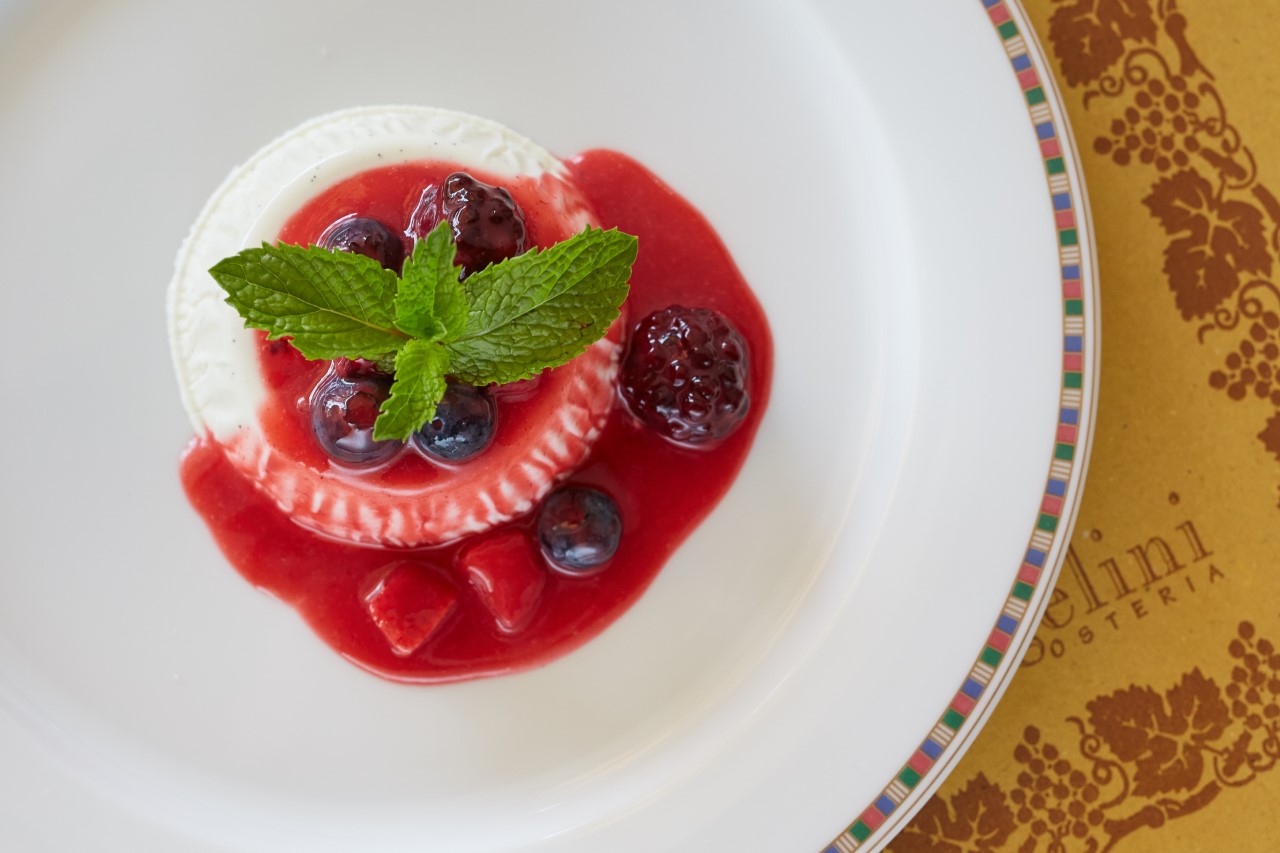 angelini-osteria-panna-cotta