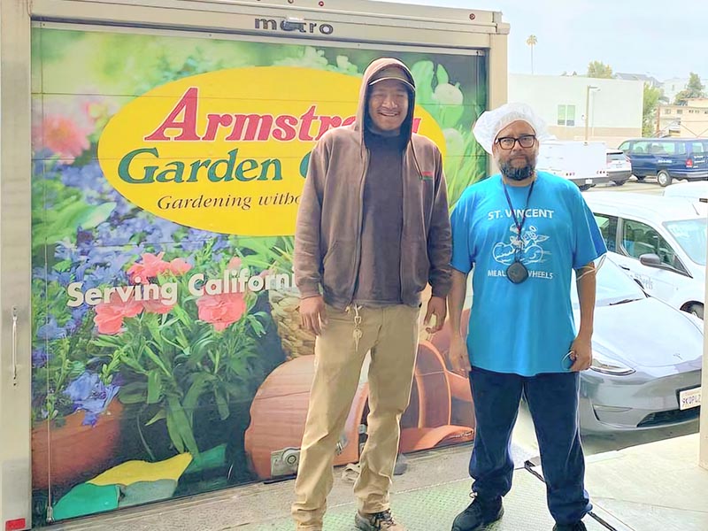 armstrong-garden-center-delivery-truck-and-svmow-staff