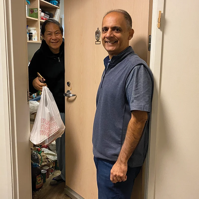client-volunteer-delivery
